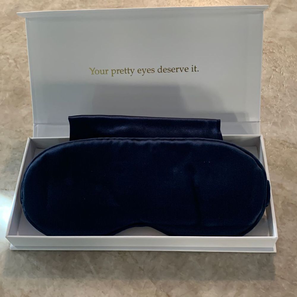 100% Silk  Mask NEW